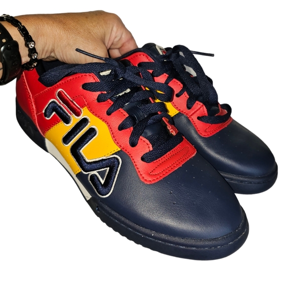 Fila Other - FILA, Men's Size 9 Tennis Shoes